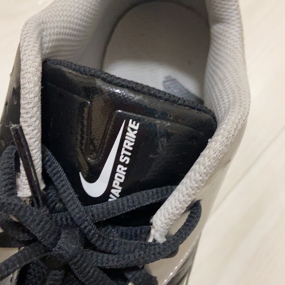 NIKE Vapor Strike Football Cleats Size 7 in Silver and Black - Picture 5 of 5